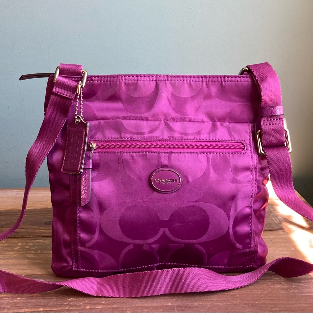 Coach Getaway Signature Nylon File Crossbody Bag F77408